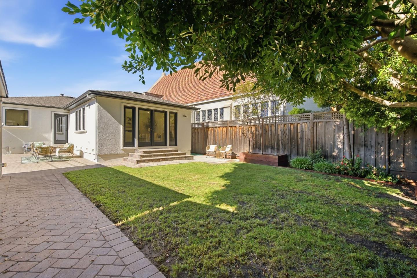 967 Orange Avenue