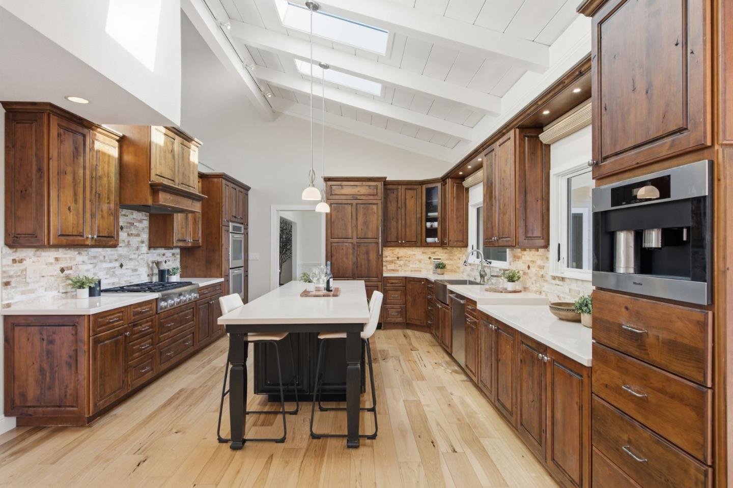 1322 Pebble Drive