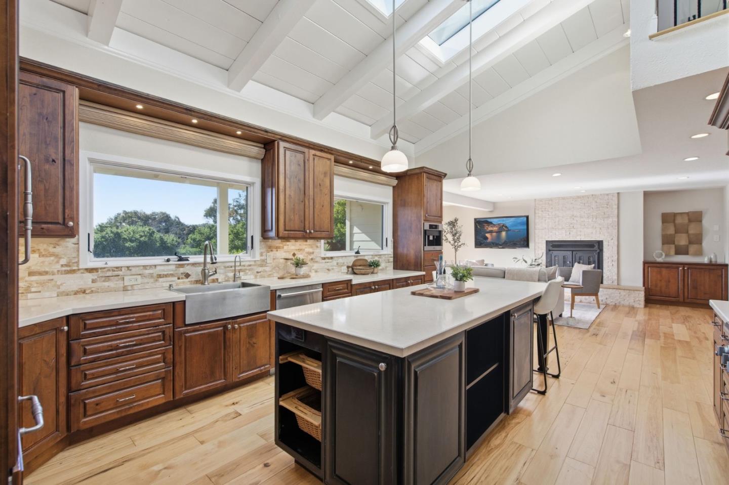 1322 Pebble Drive