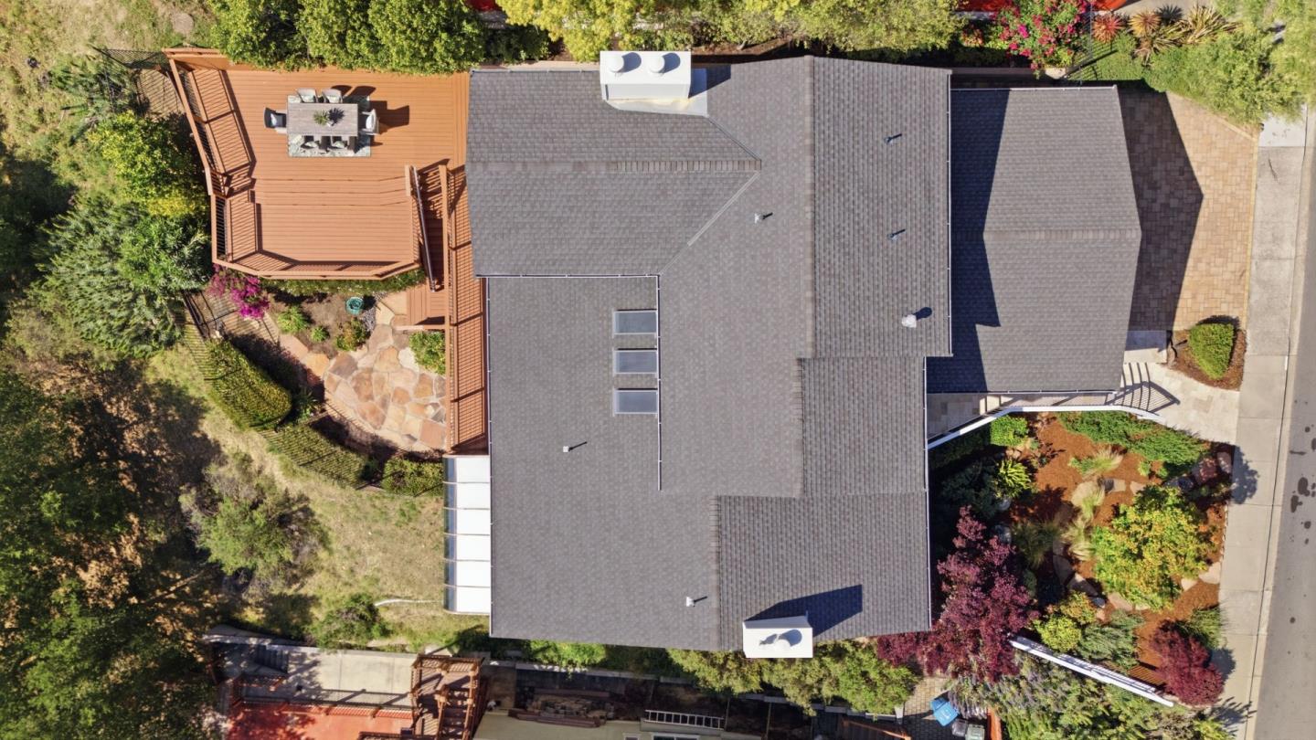 1322 Pebble Drive