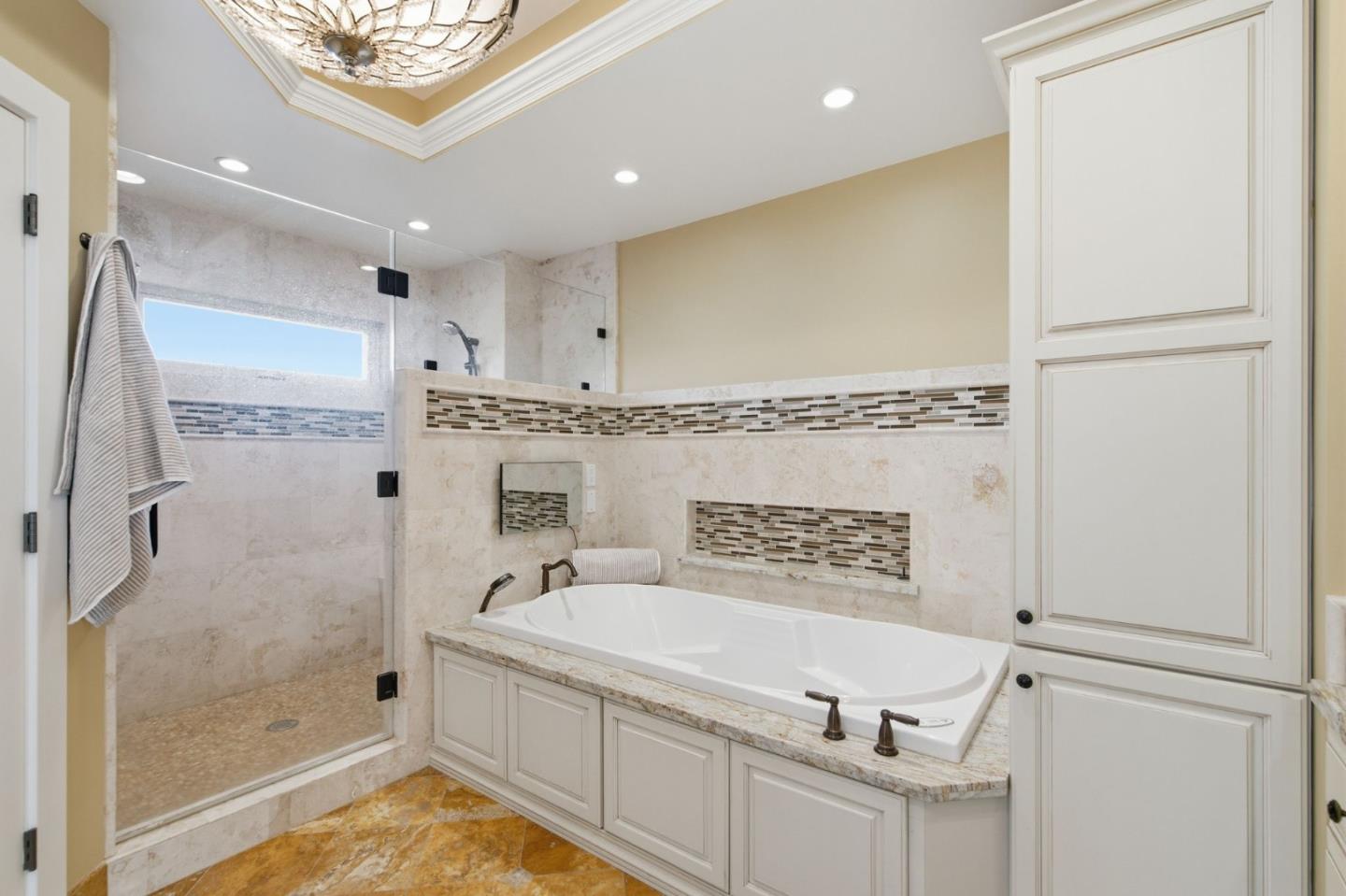 1322 Pebble Drive