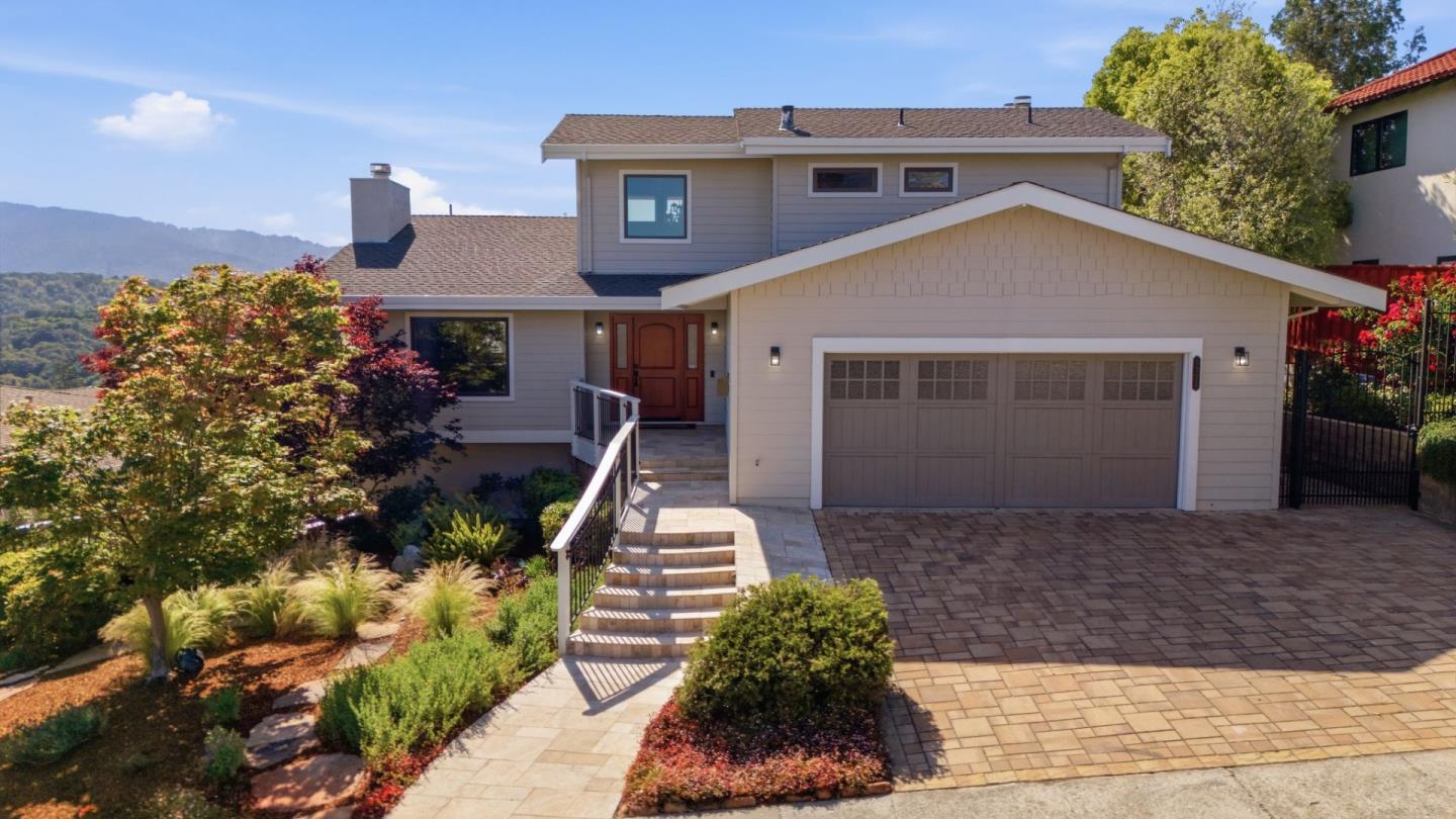 1322 Pebble Drive