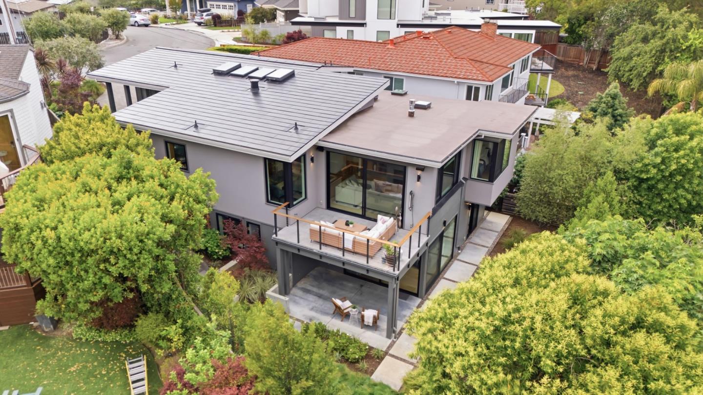 69 Hilltop Drive
