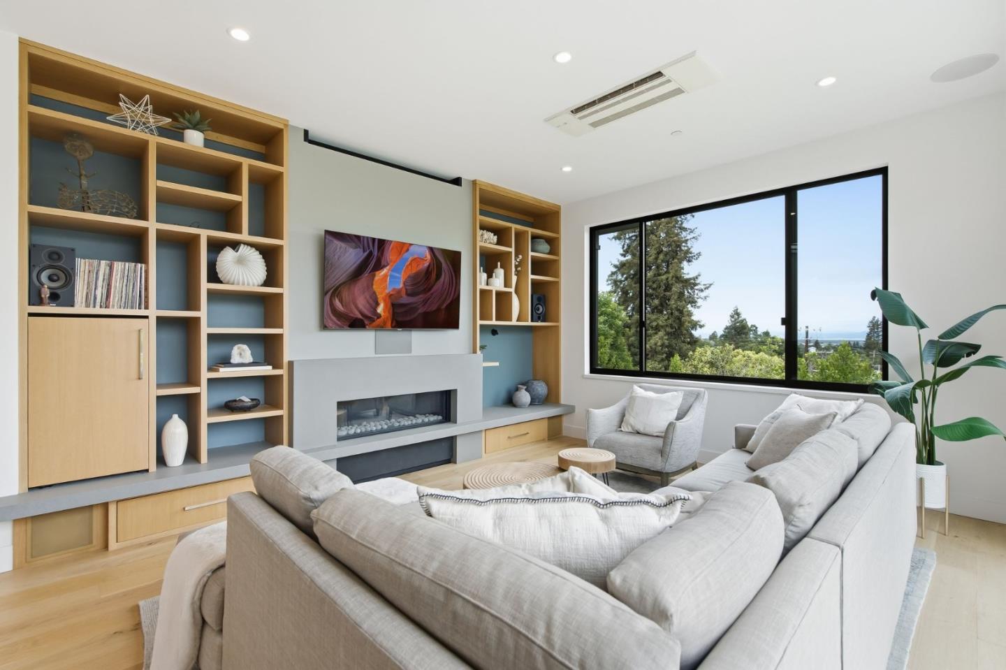 69 Hilltop Drive
