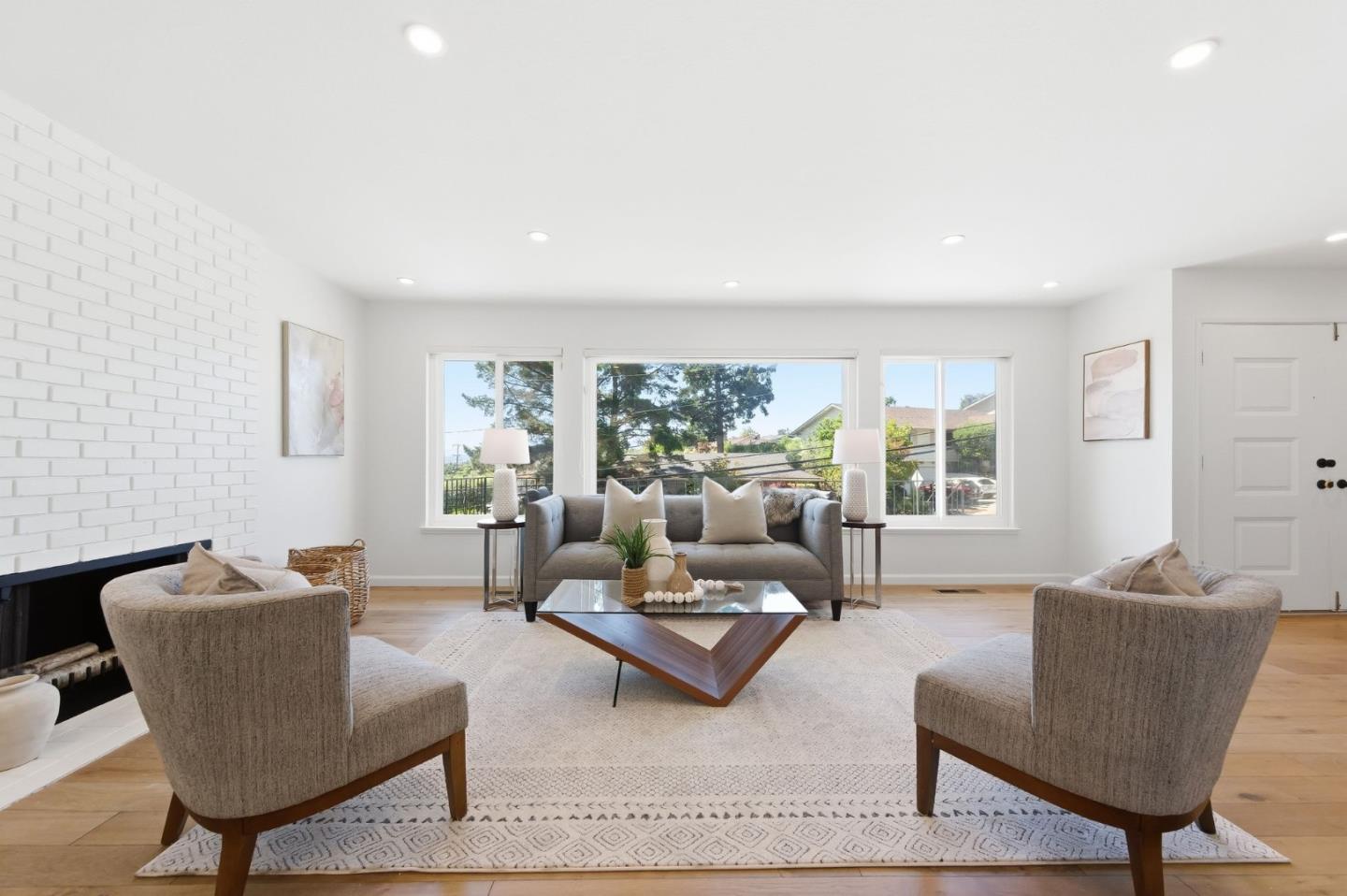 2404 Melendy Drive