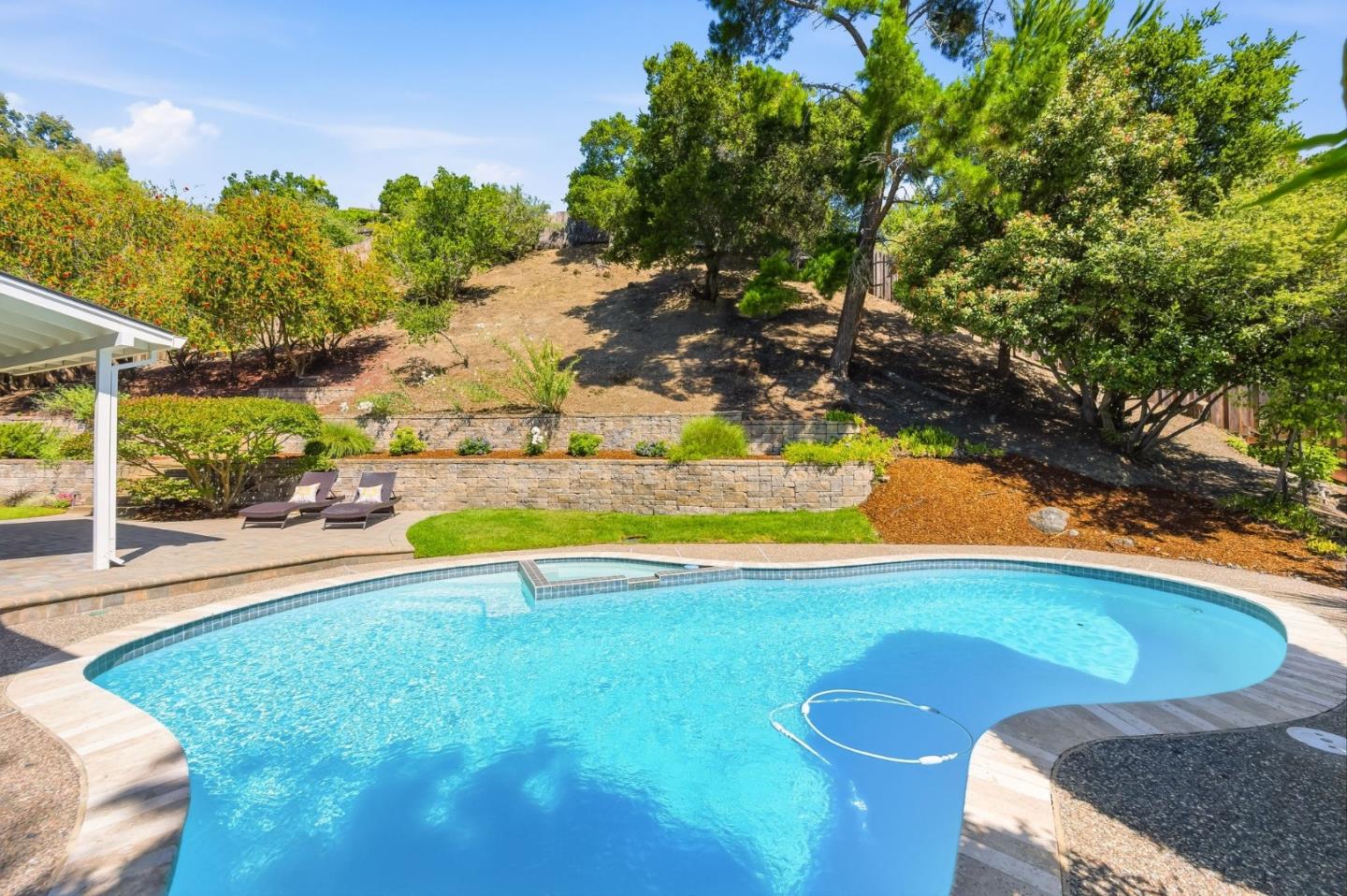 2404 Melendy Drive