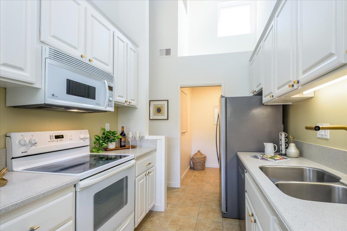 3366 Brittan AVE 15