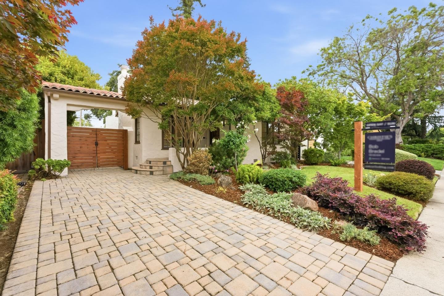 1022 Walnut Street