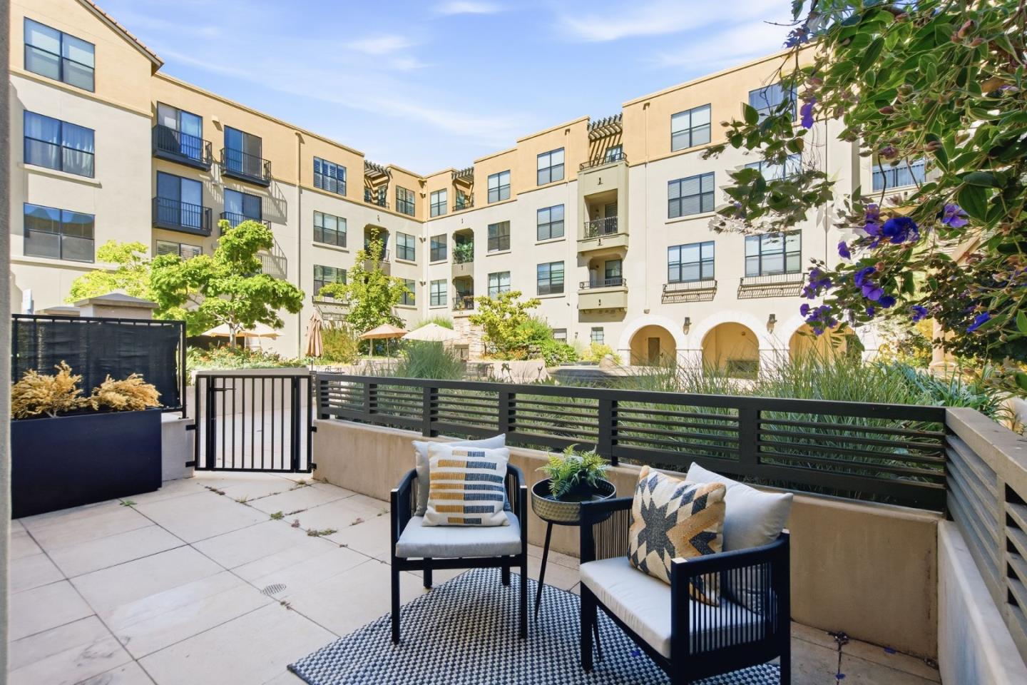 1001 Laurel ST 113