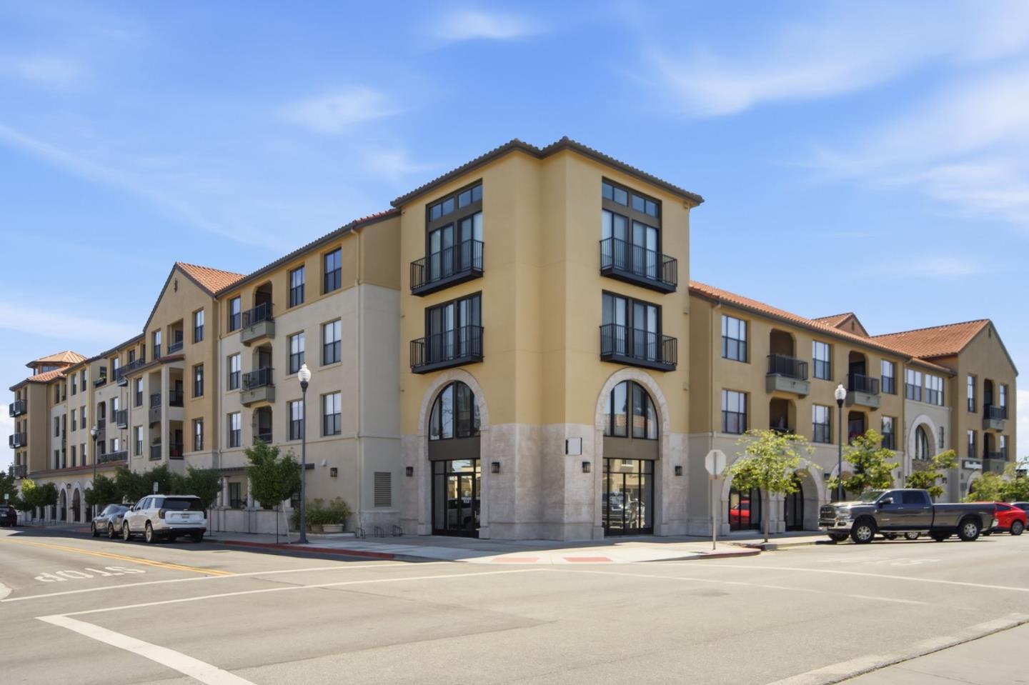 1001 Laurel ST 113