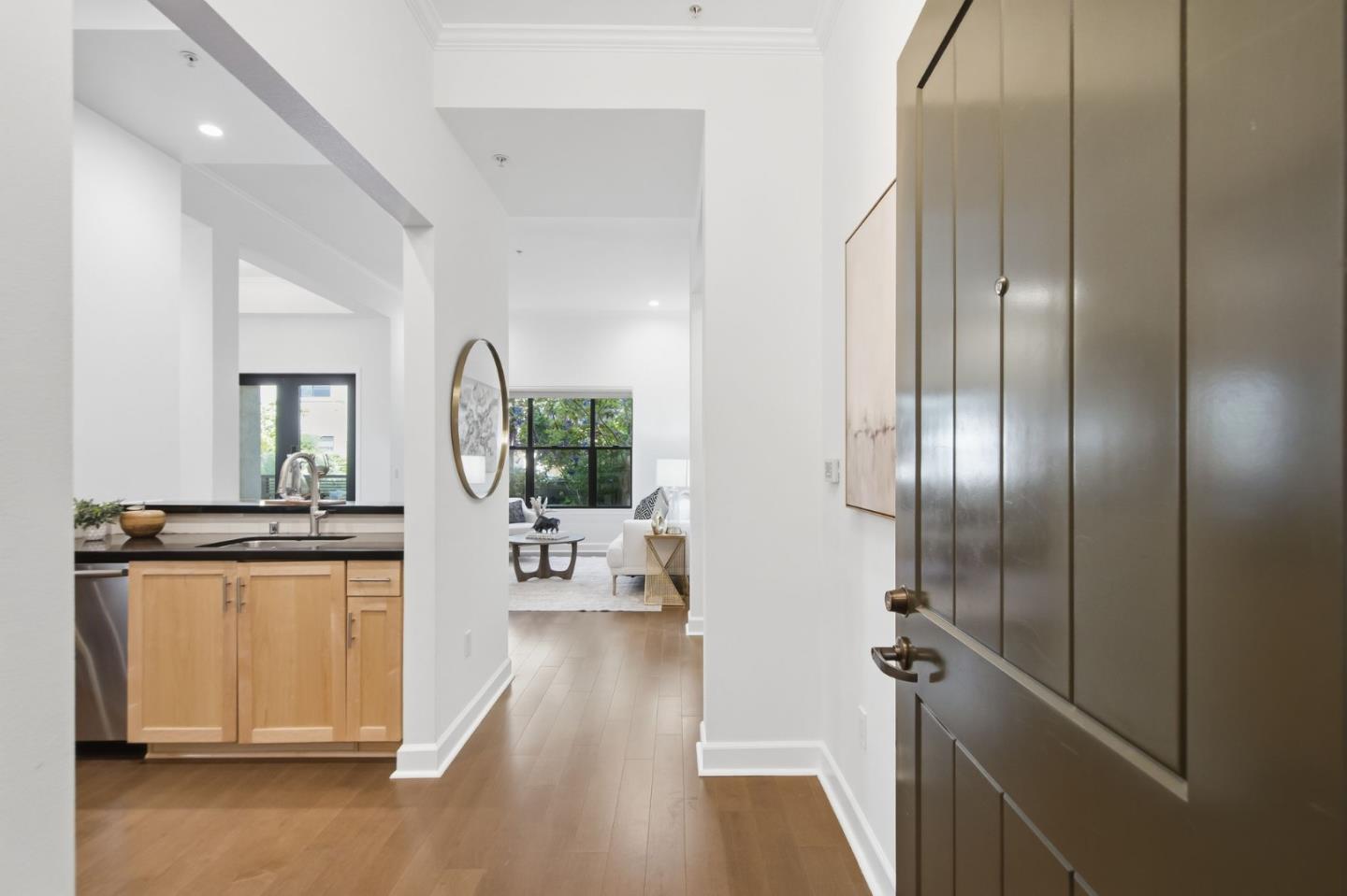 1001 Laurel ST 113