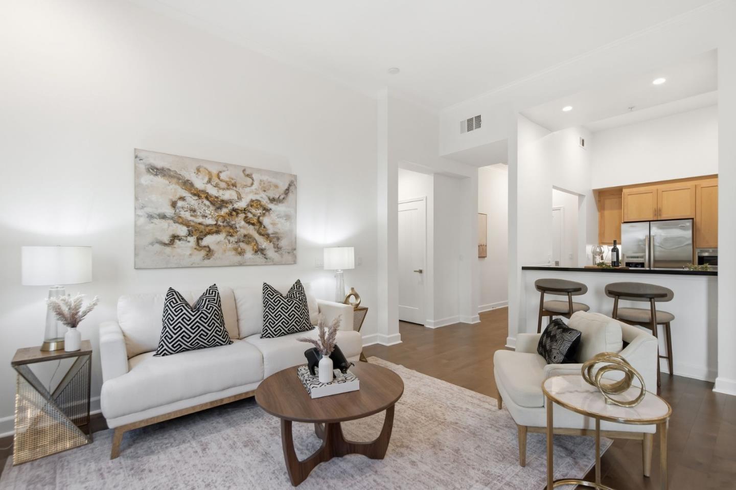 1001 Laurel ST 113
