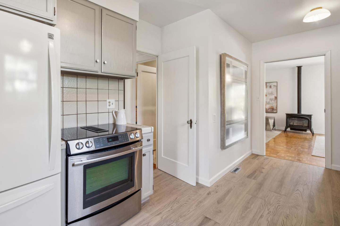 1585 Union AVE
