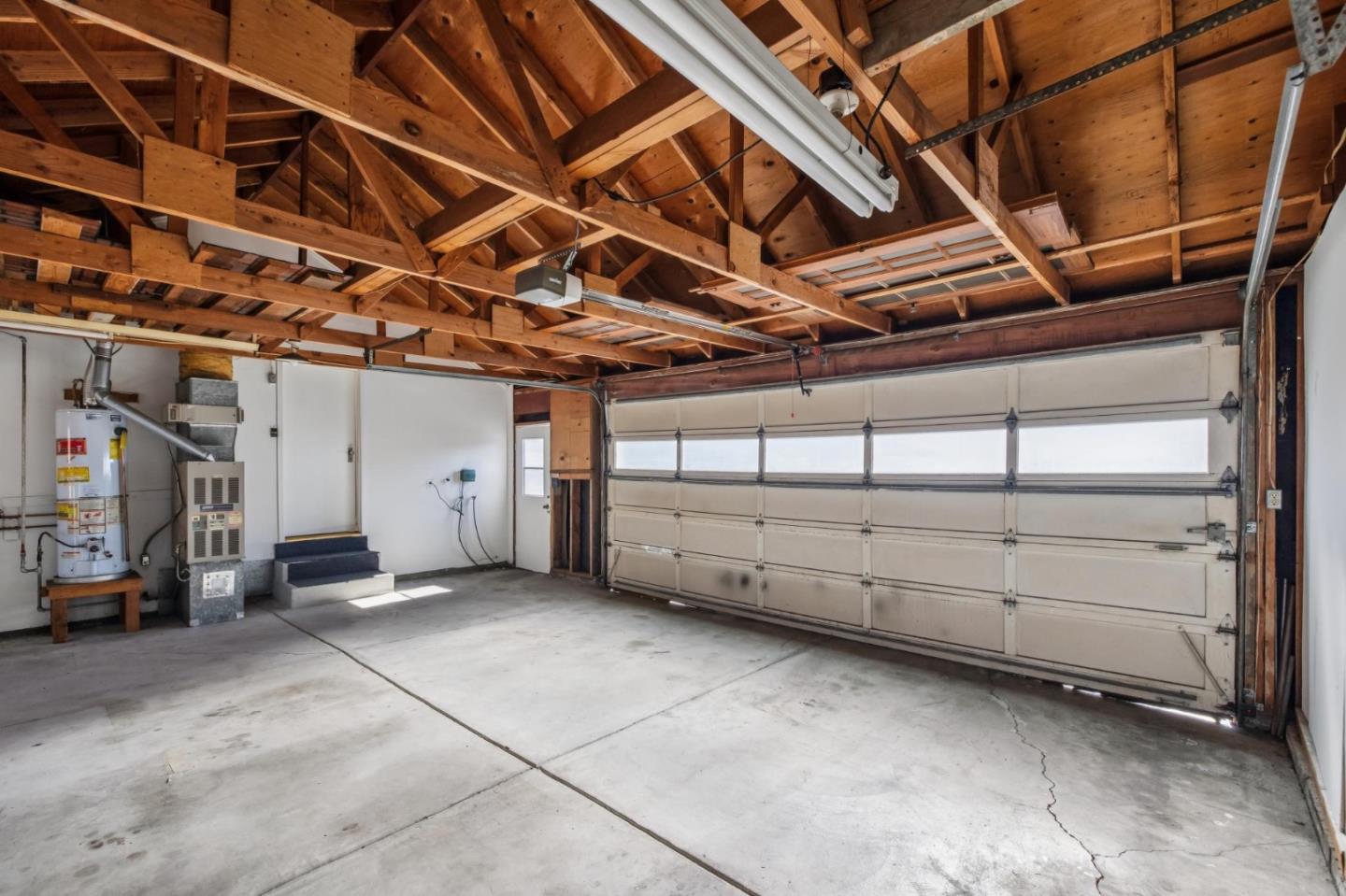 1585 Union AVE