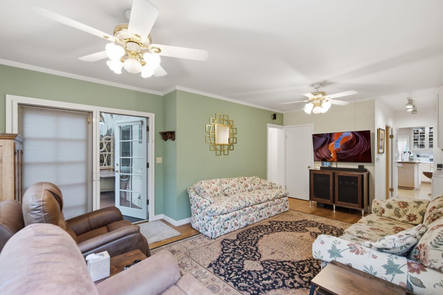 768 Elm ST