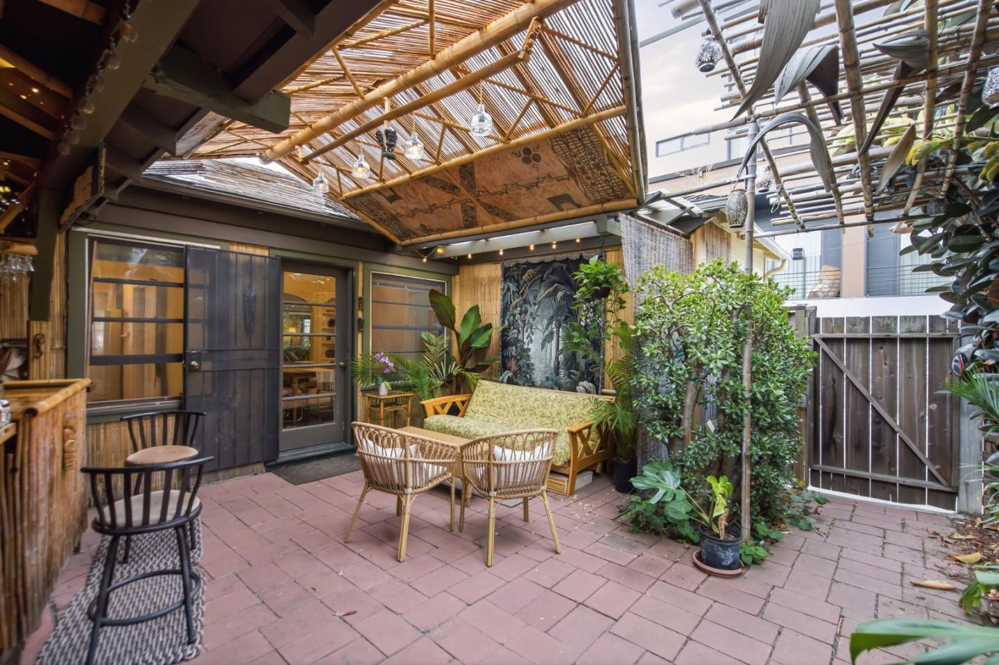 776-778 Elm ST