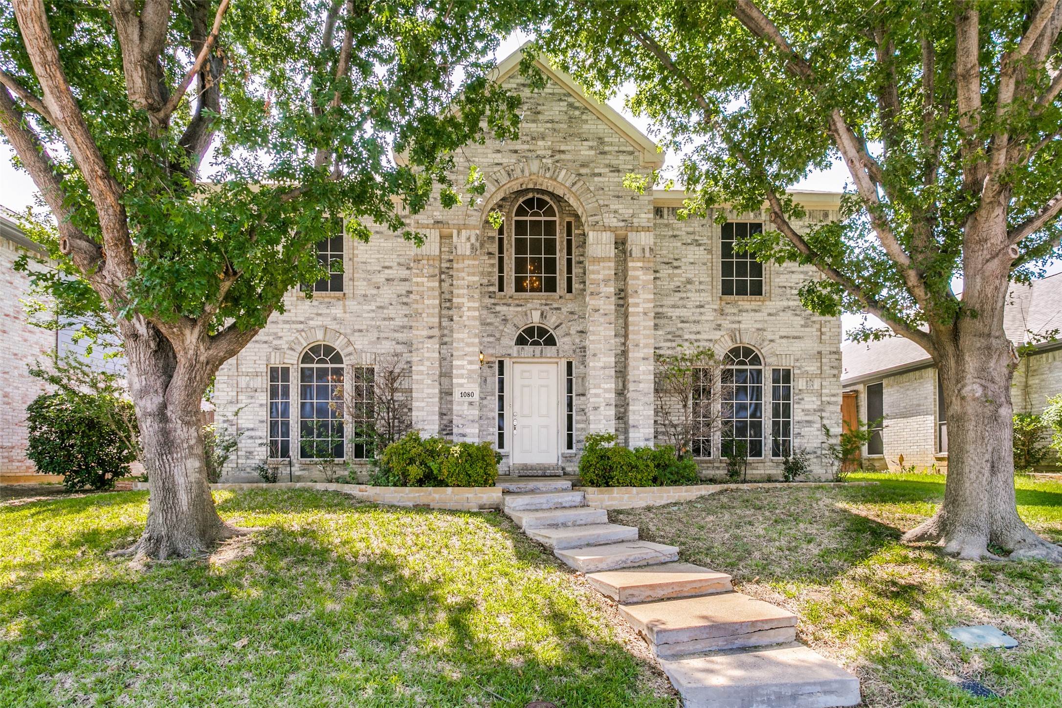 1080 Summit Park