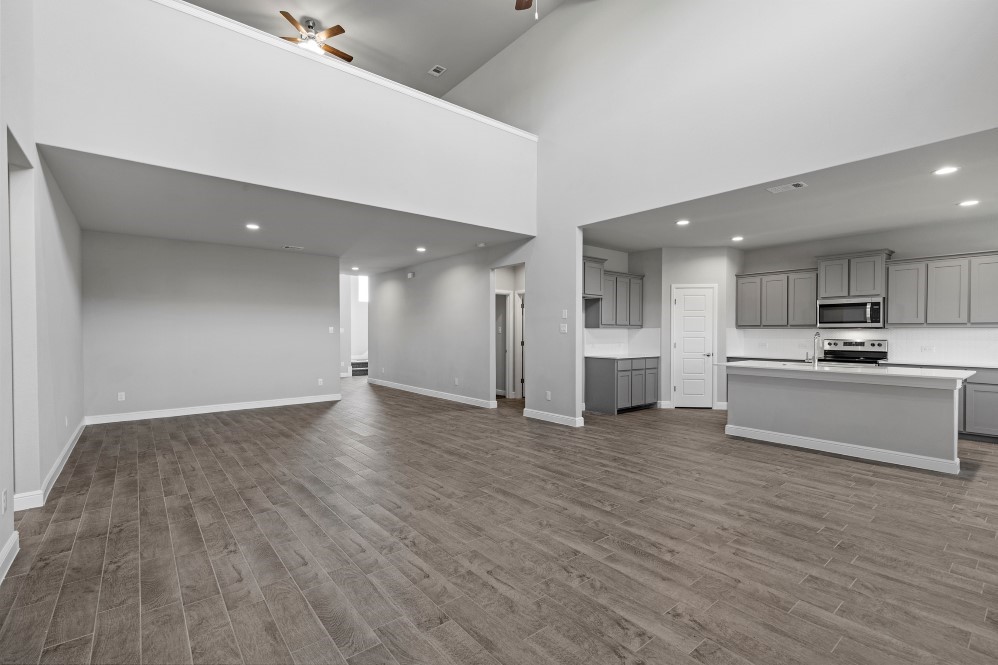 325 CONNER Circle