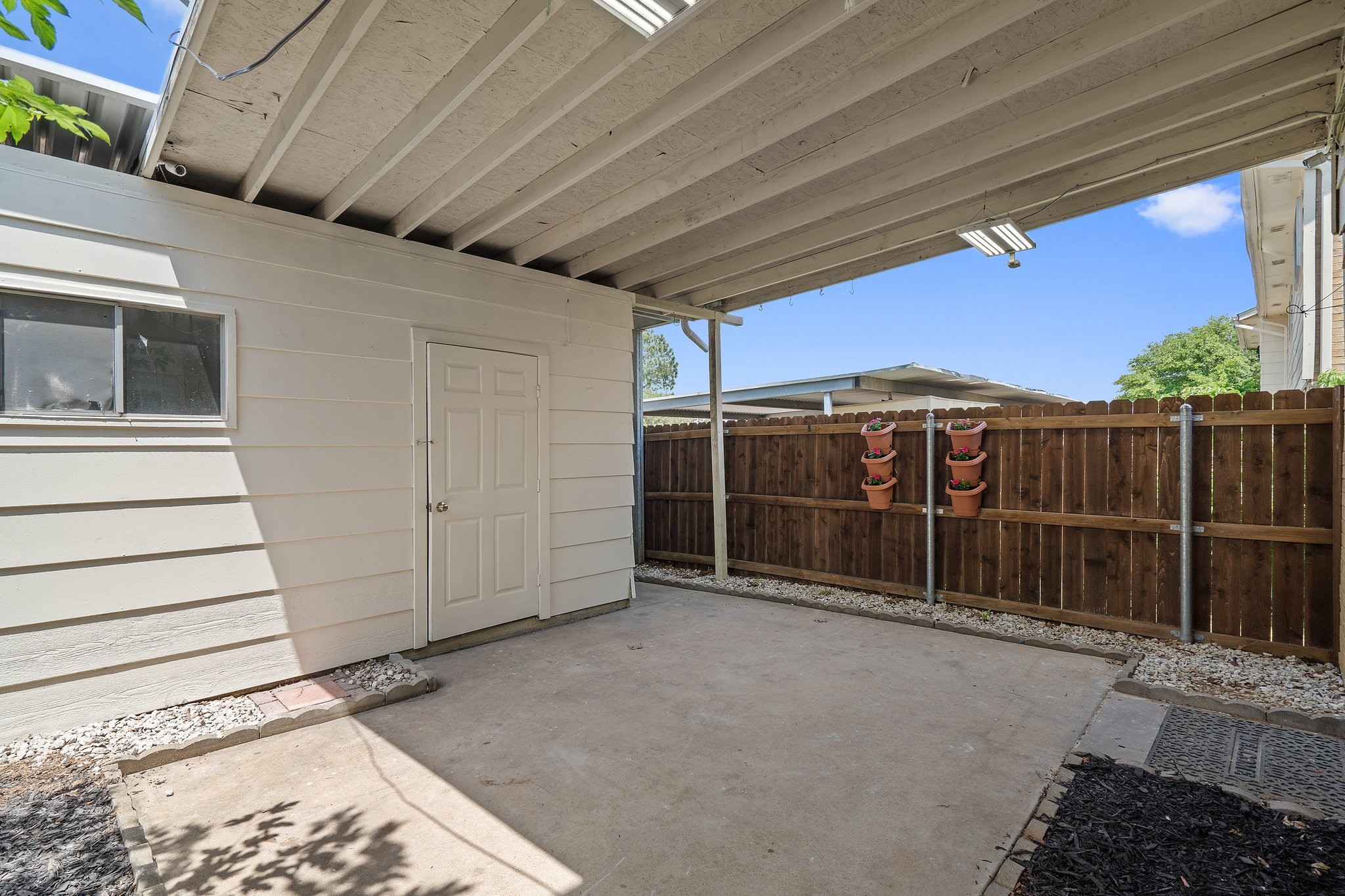 14 E Mountain Lane