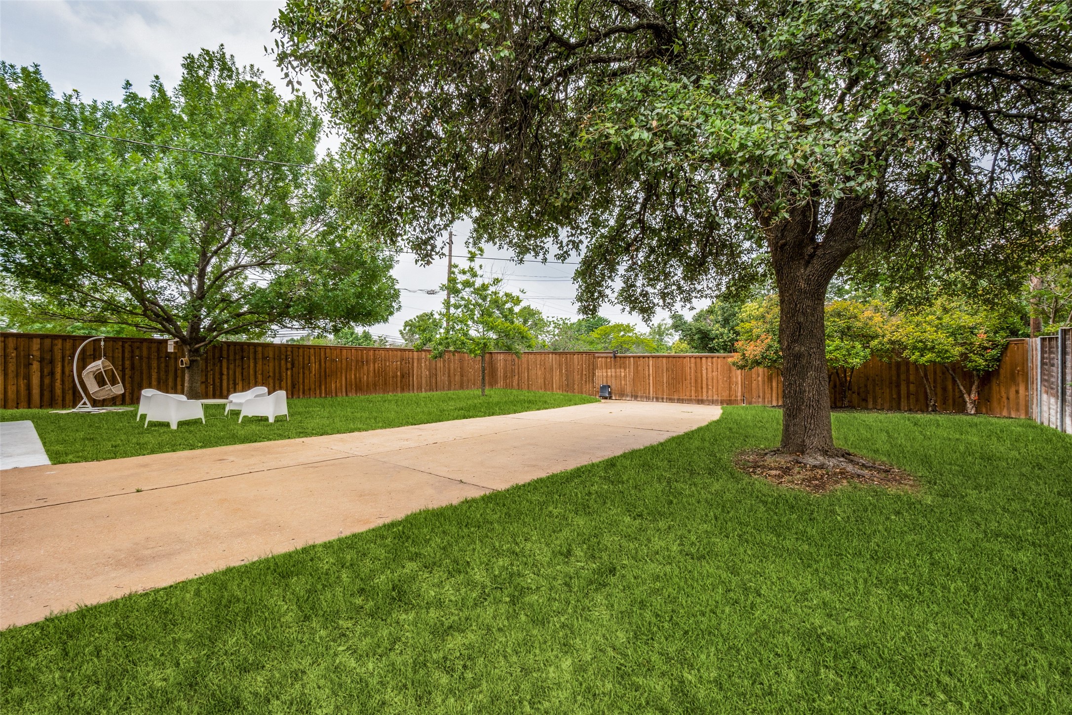 8505 Capri Drive