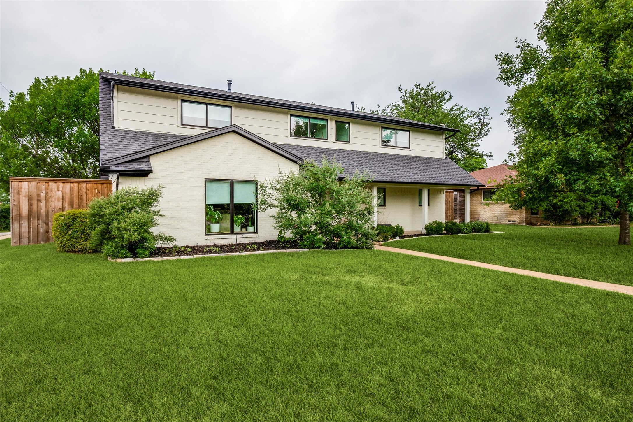 8505 Capri Drive