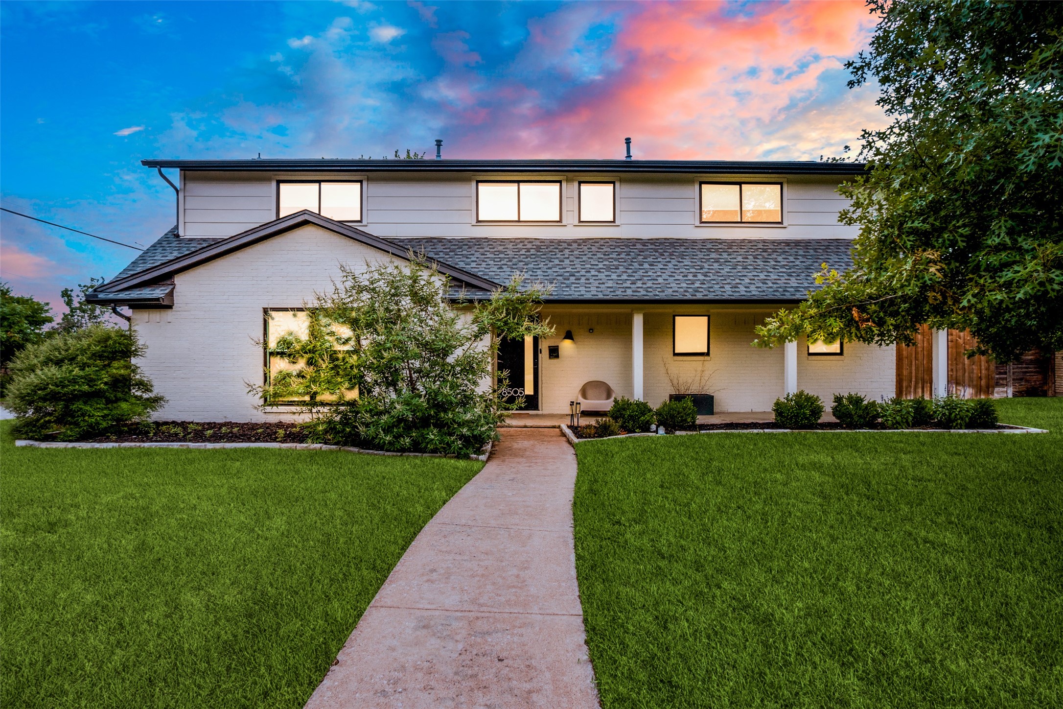 8505 Capri Drive