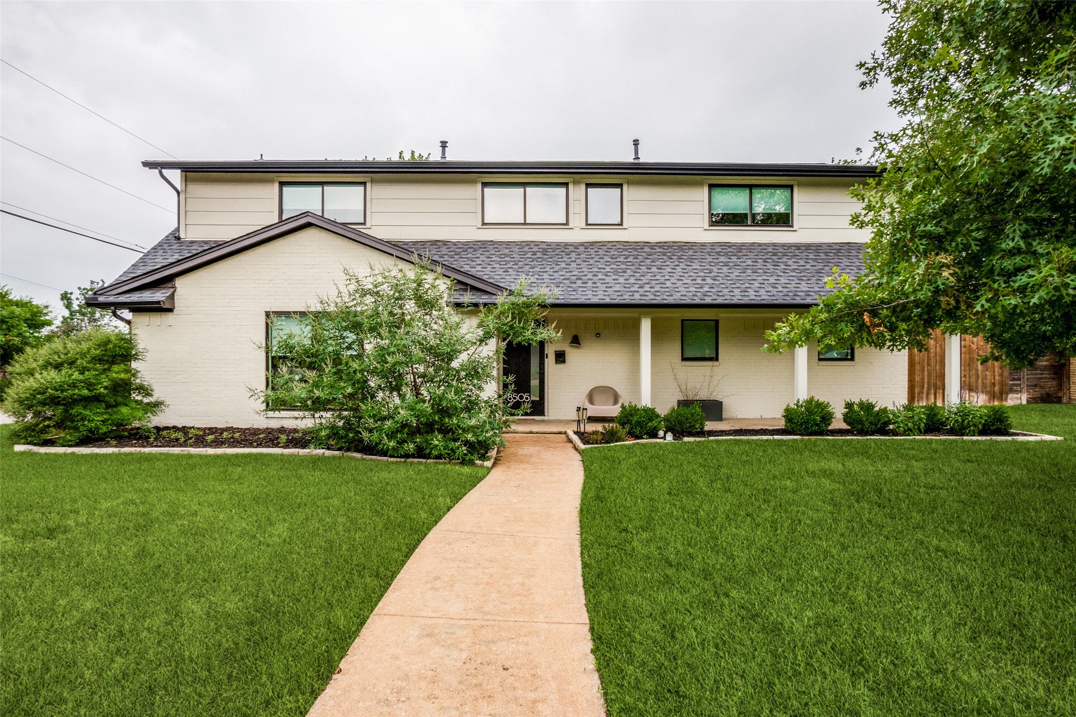 8505 Capri Drive