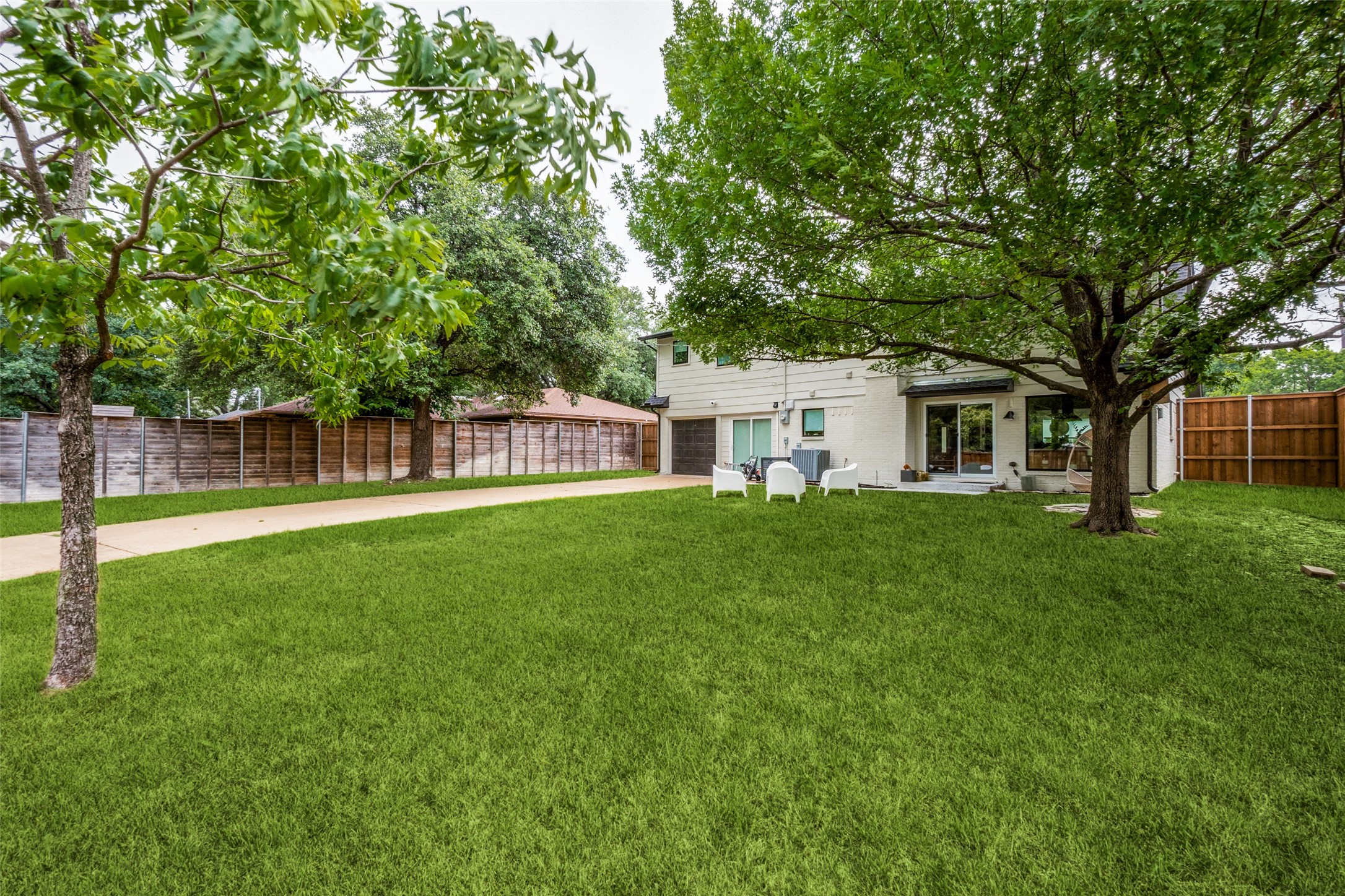 8505 Capri Drive