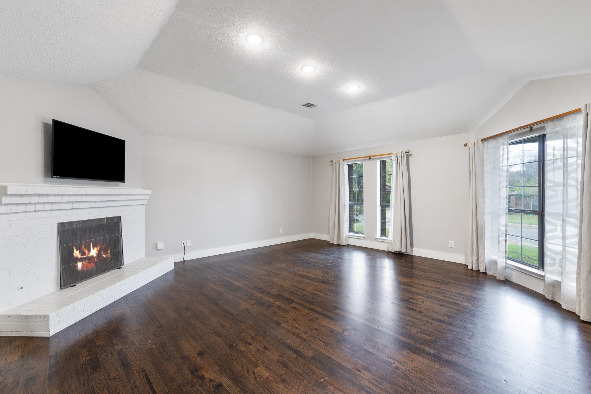 4955 Hollow Ridge Road