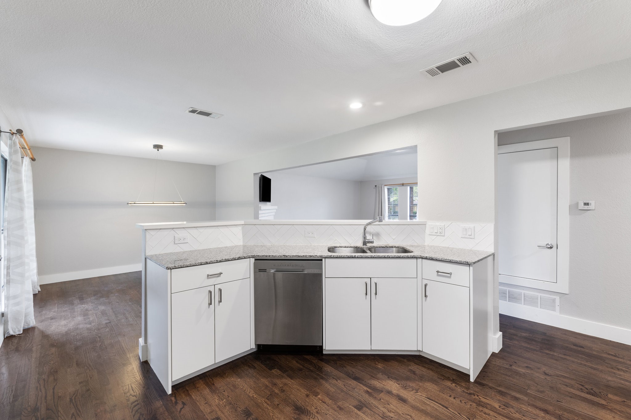 4955 Hollow Ridge Road