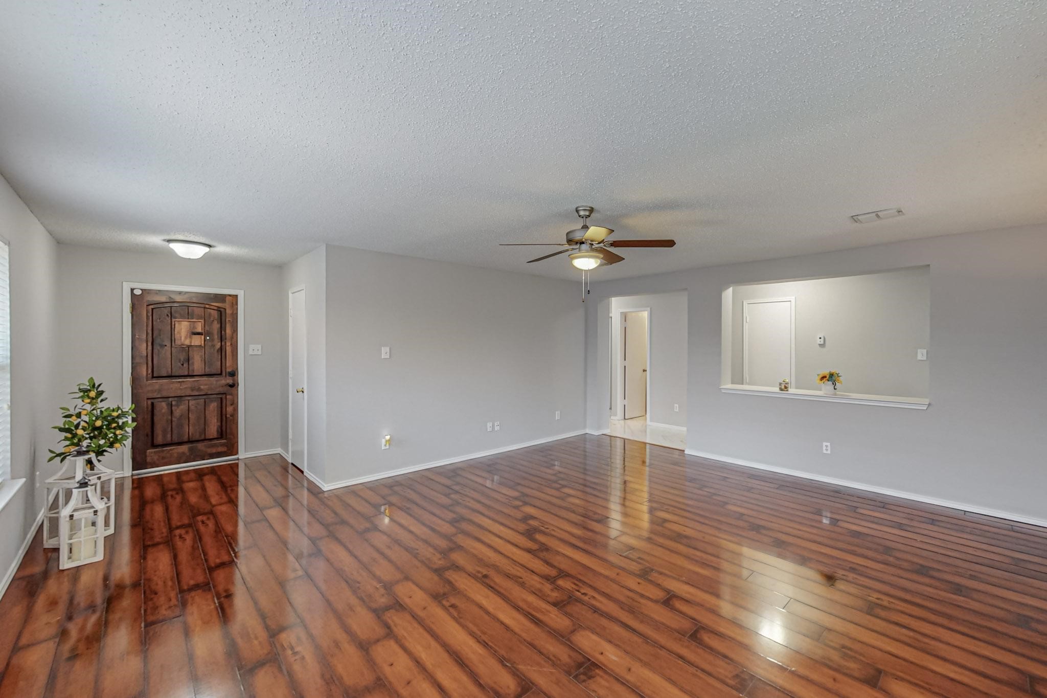 1660 Crown Point Drive