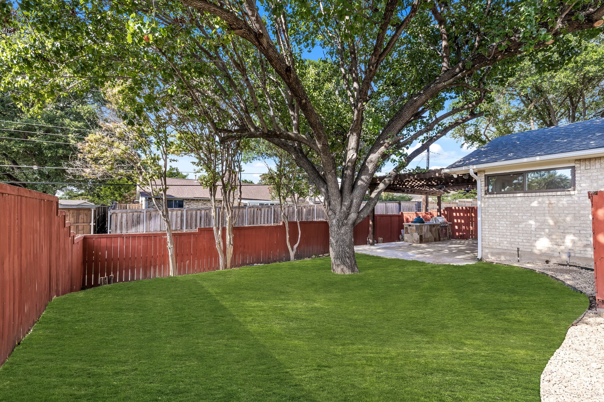 6615 Hunters Ridge Drive