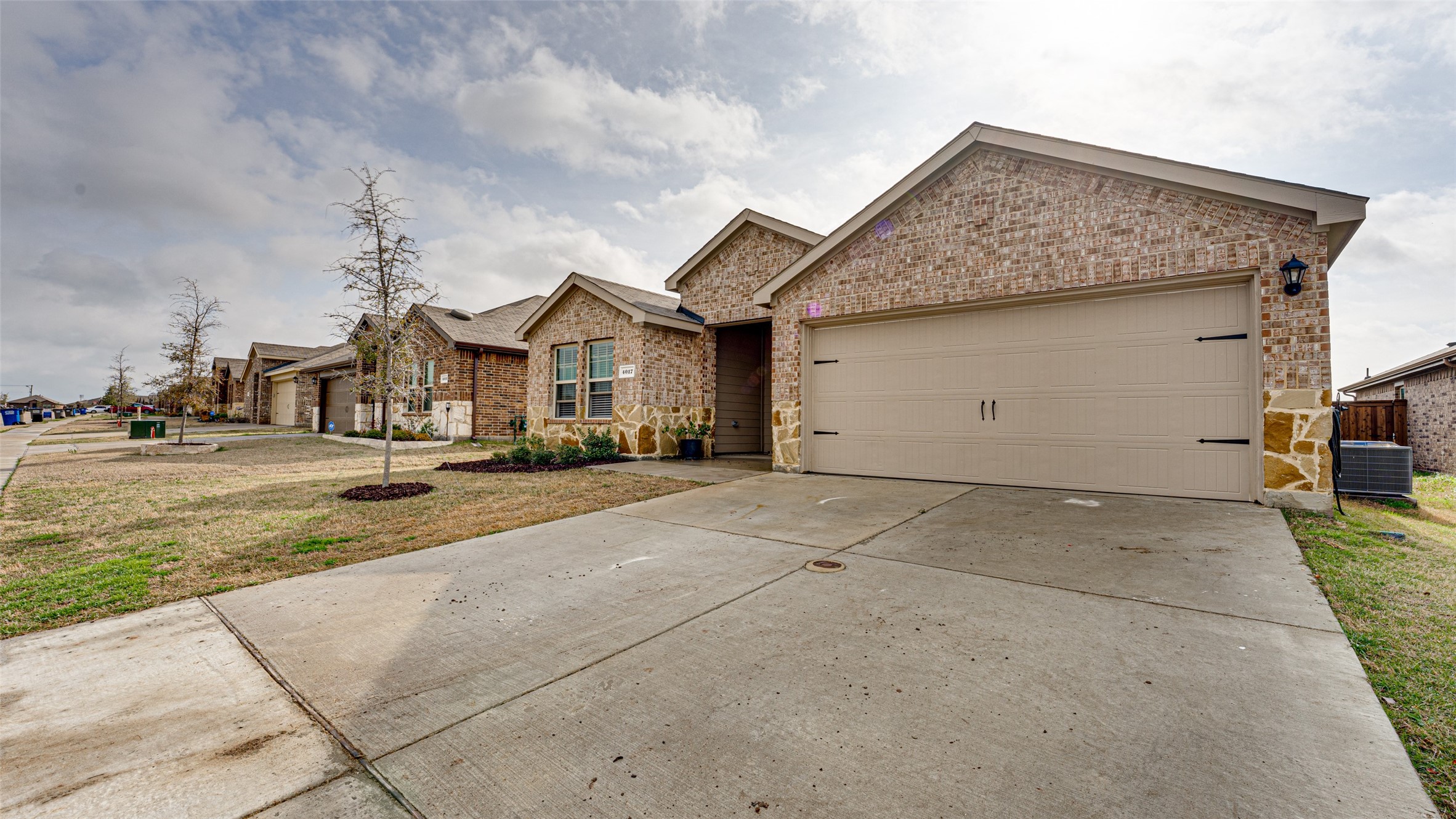 4017 Black Canyon Drive