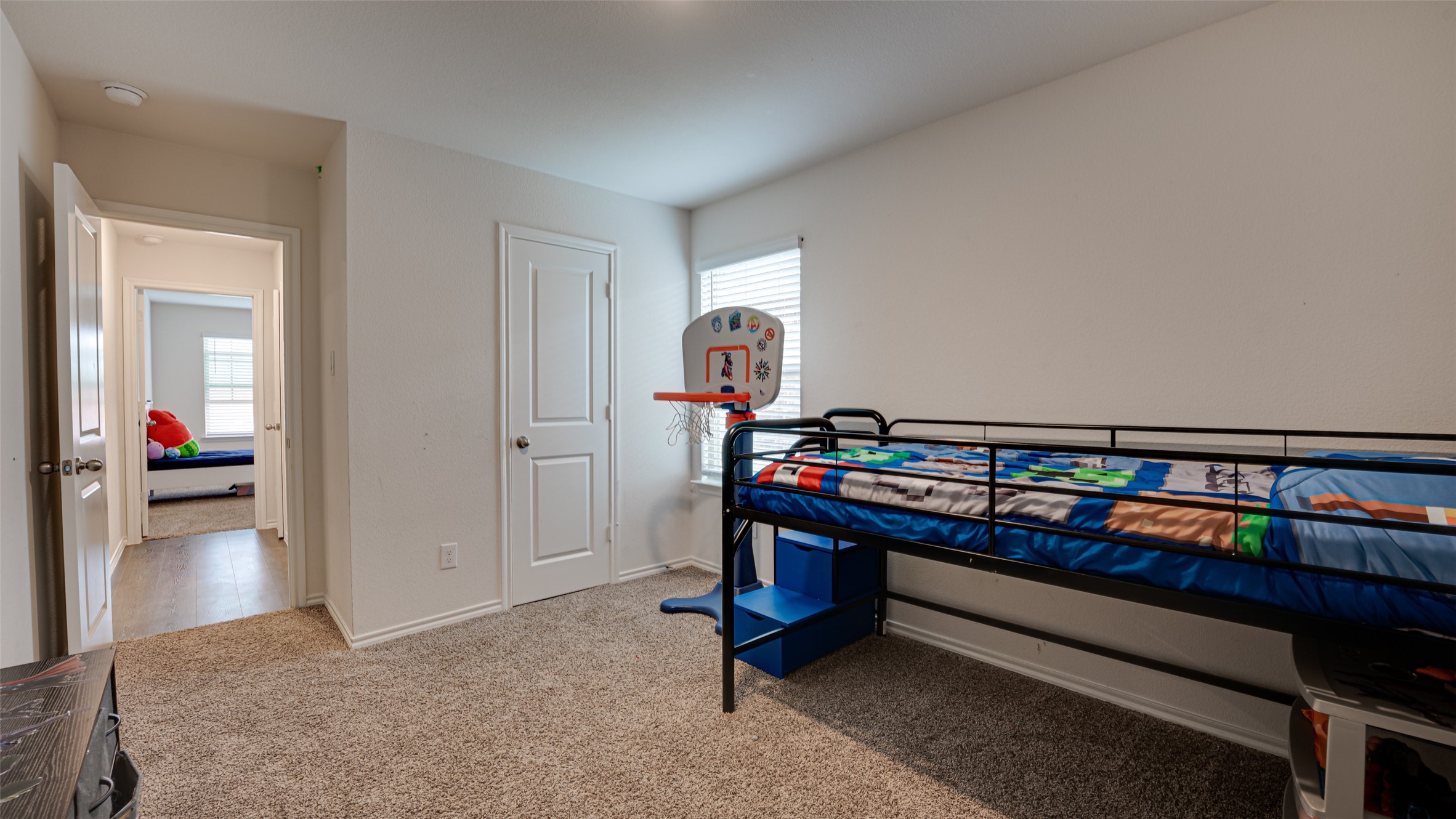 4017 Black Canyon Drive