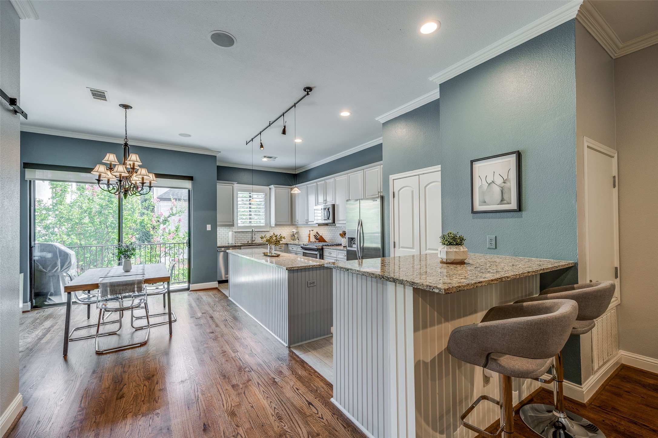 3220 Blackburn Drive