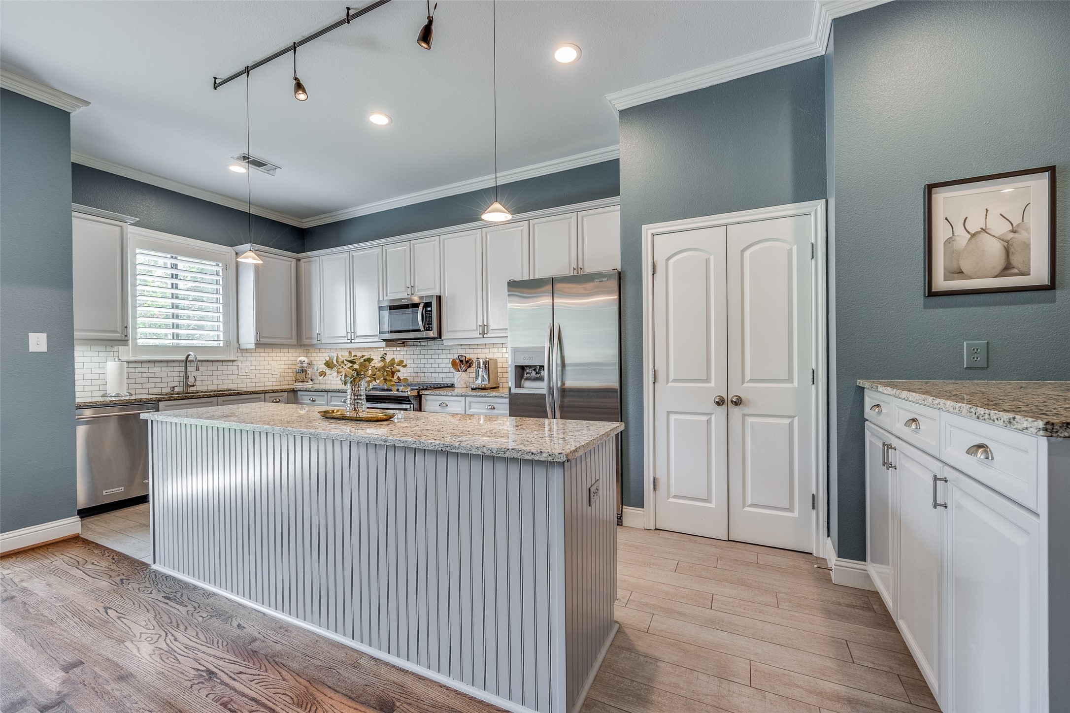 3220 Blackburn Drive