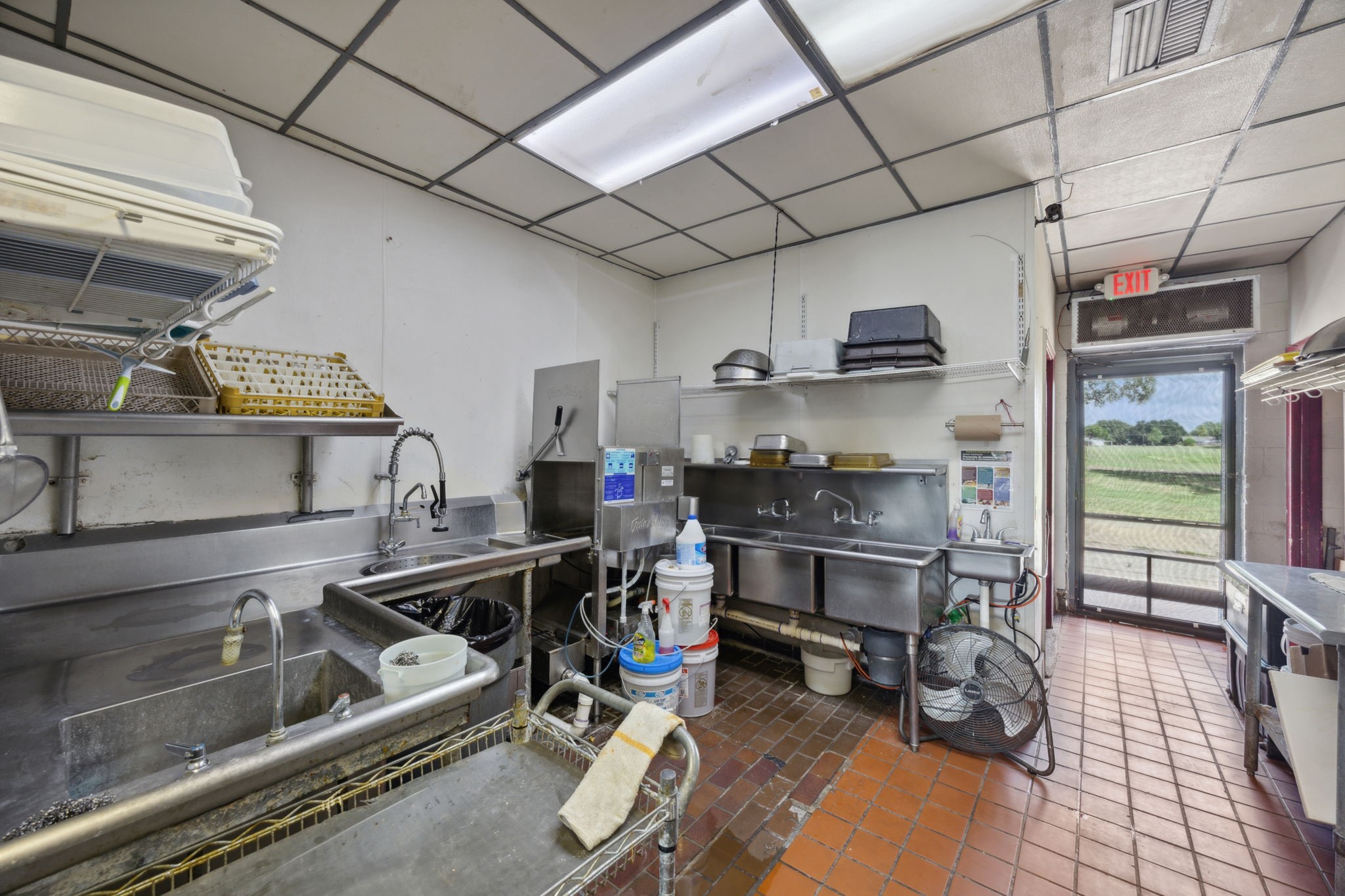 525 E Oates