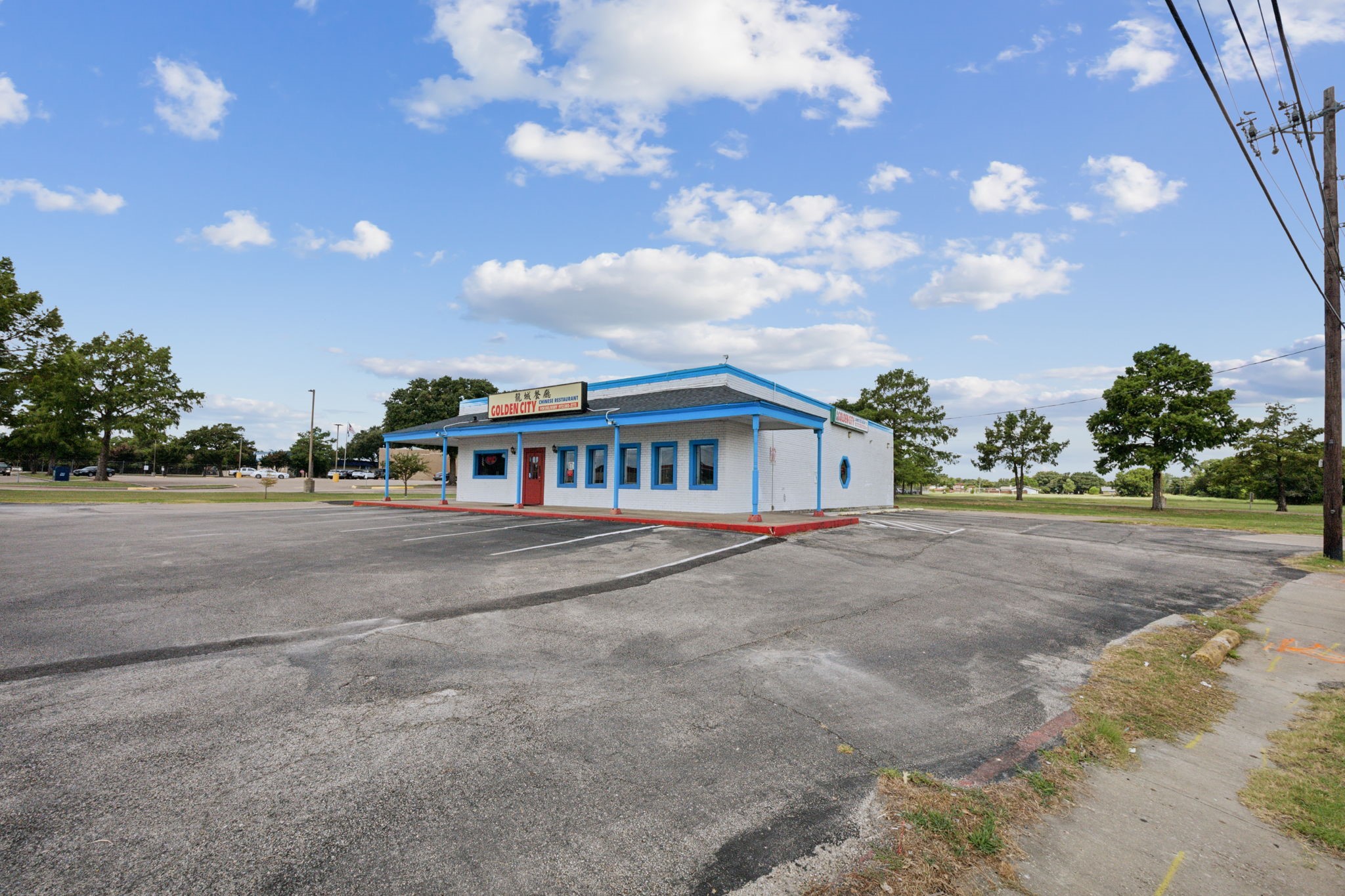 525 E Oates