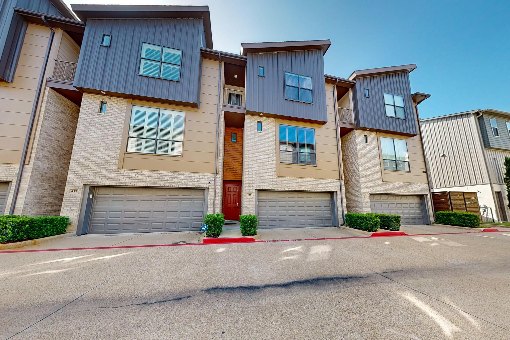 4211 Rawlins Street 416