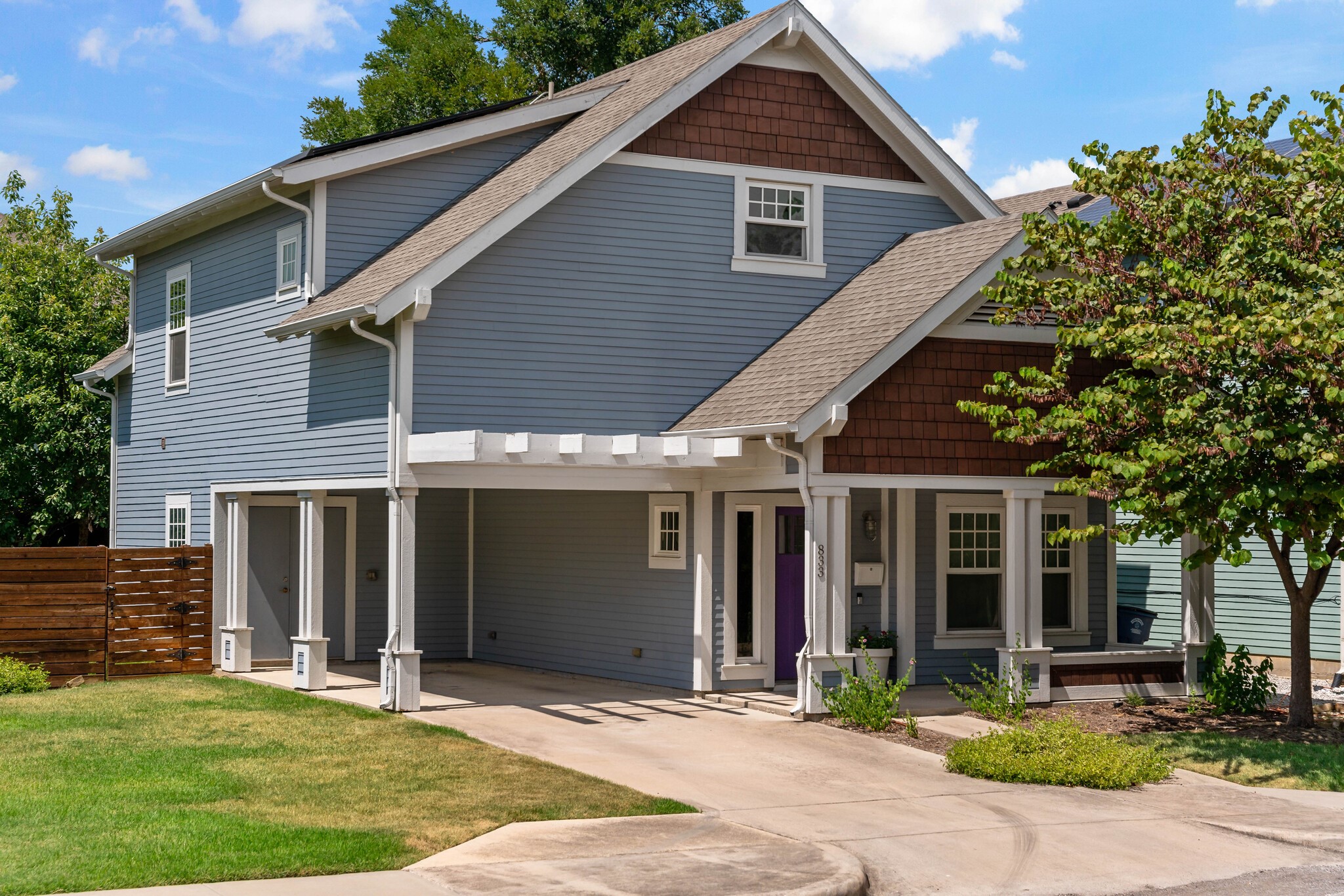 833 N Van Buren Avenue
