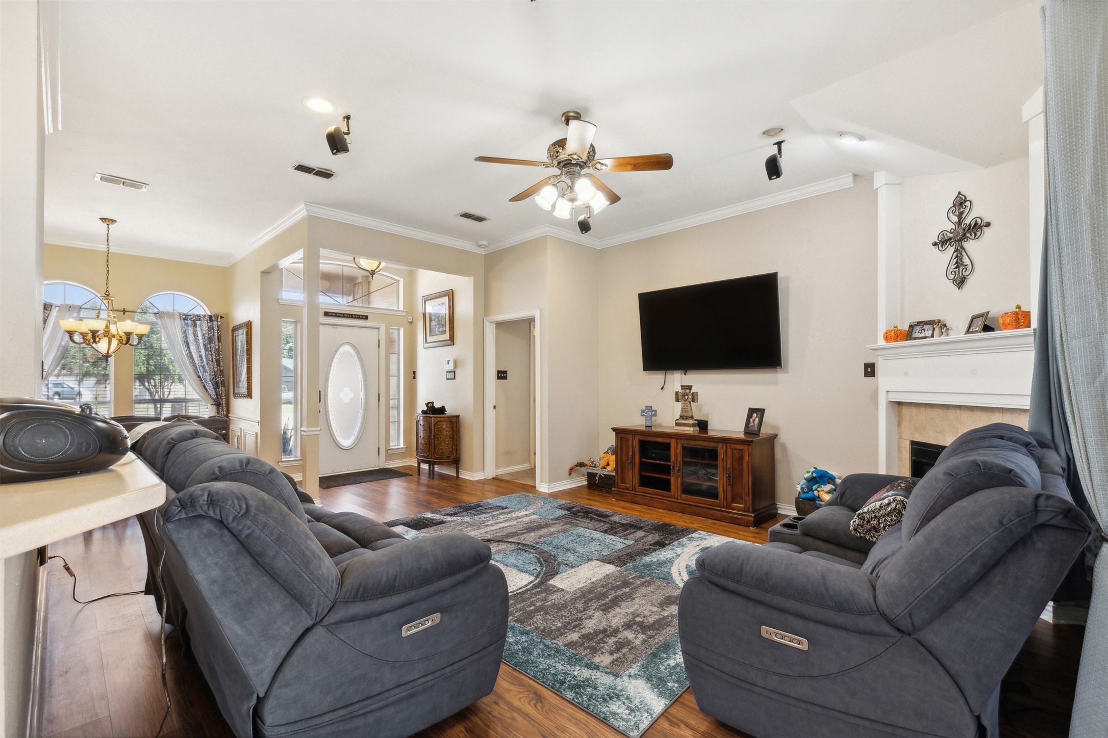 704 John Thomas Drive