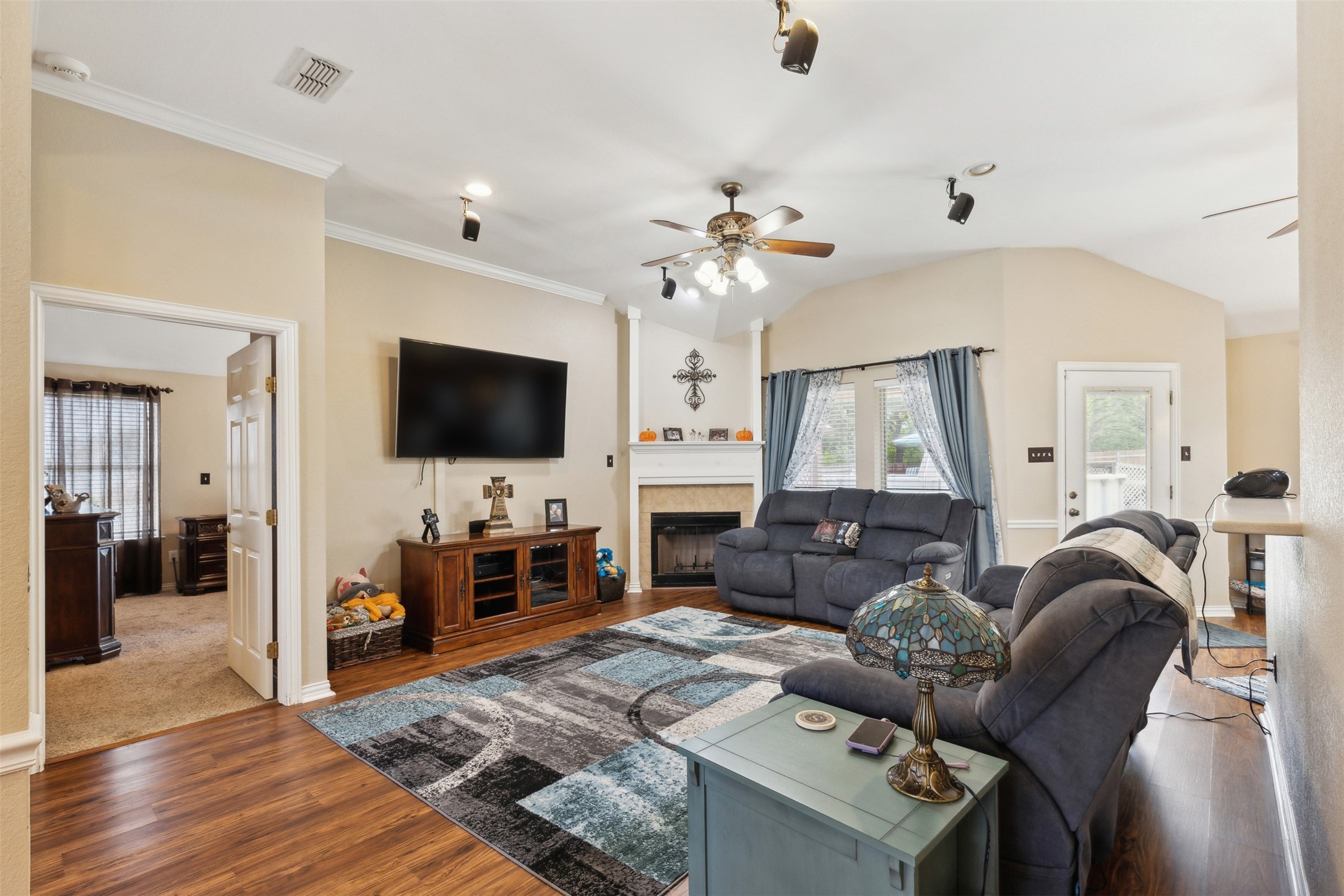 704 John Thomas Drive