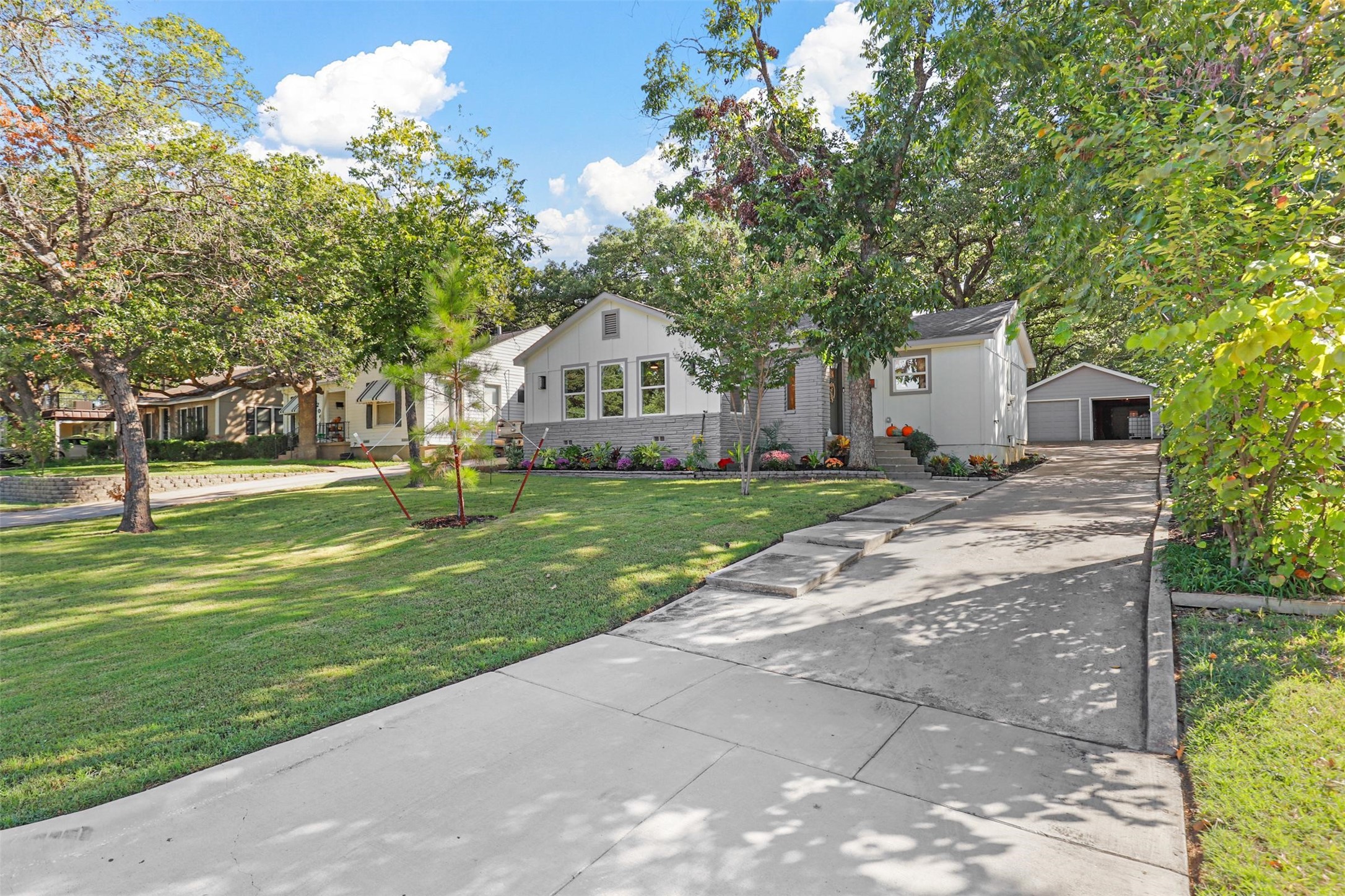 2004 Bluebonnet Drive