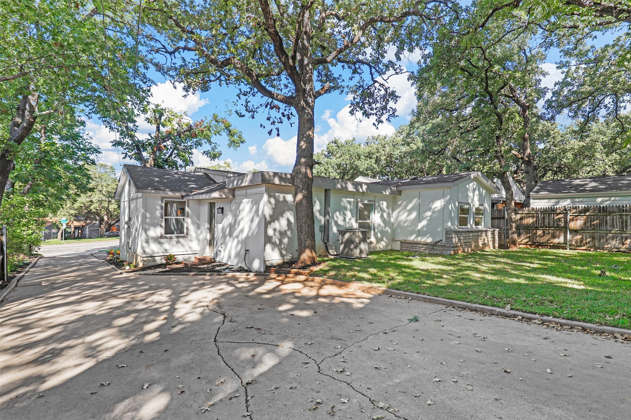 2004 Bluebonnet Drive