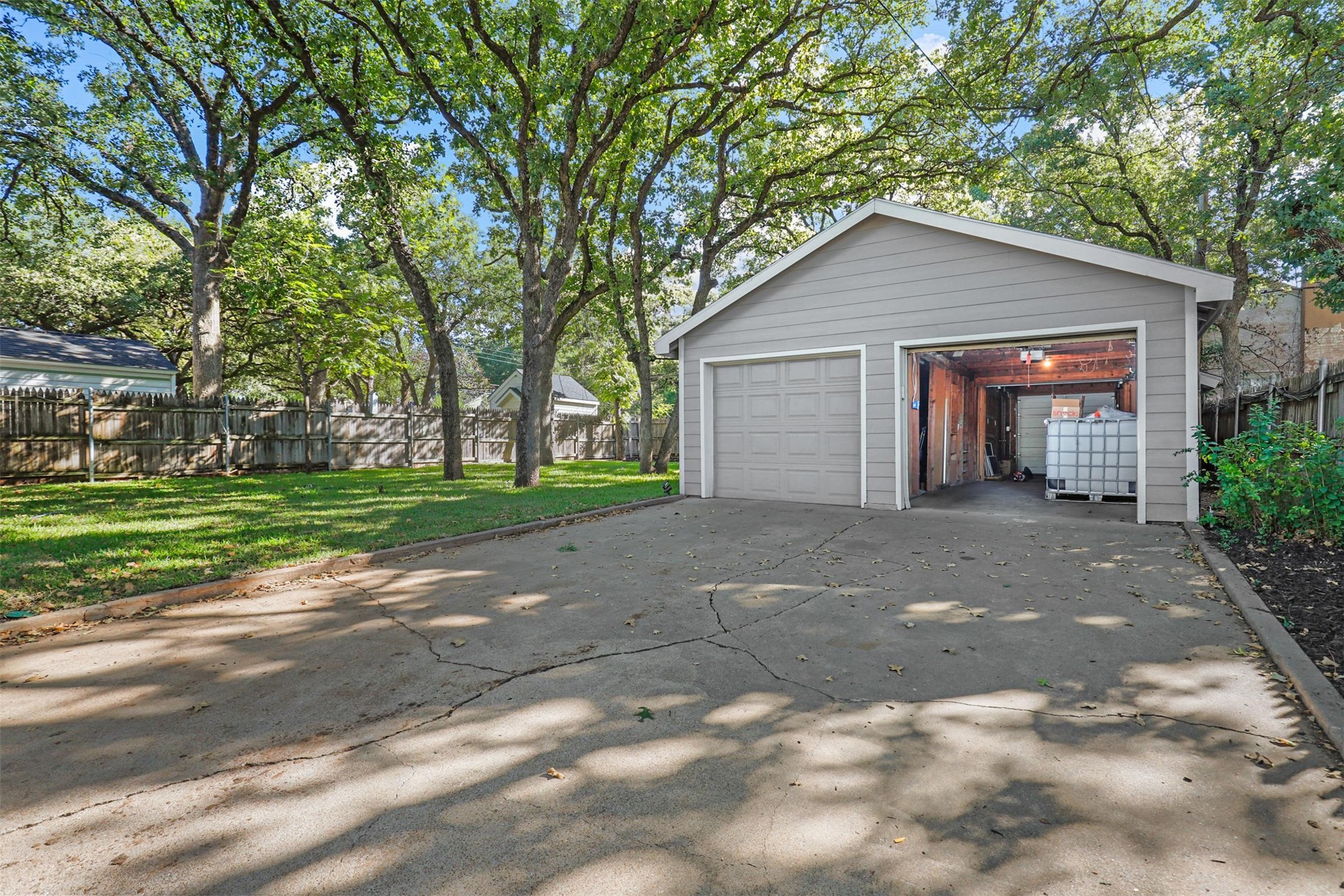 2004 Bluebonnet Drive