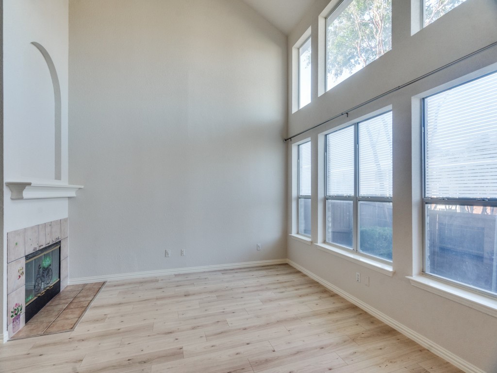 925 Englewood Lane