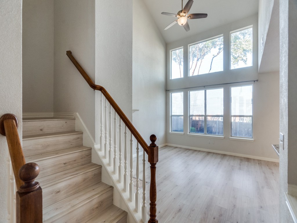 925 Englewood Lane