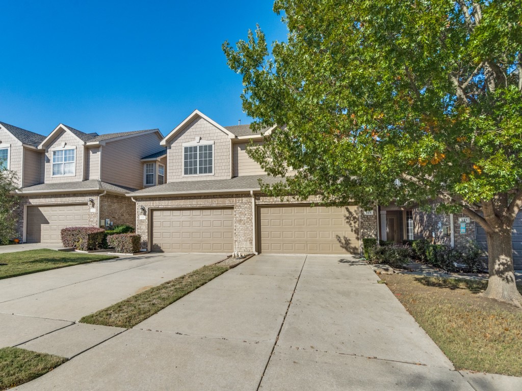 925 Englewood Lane
