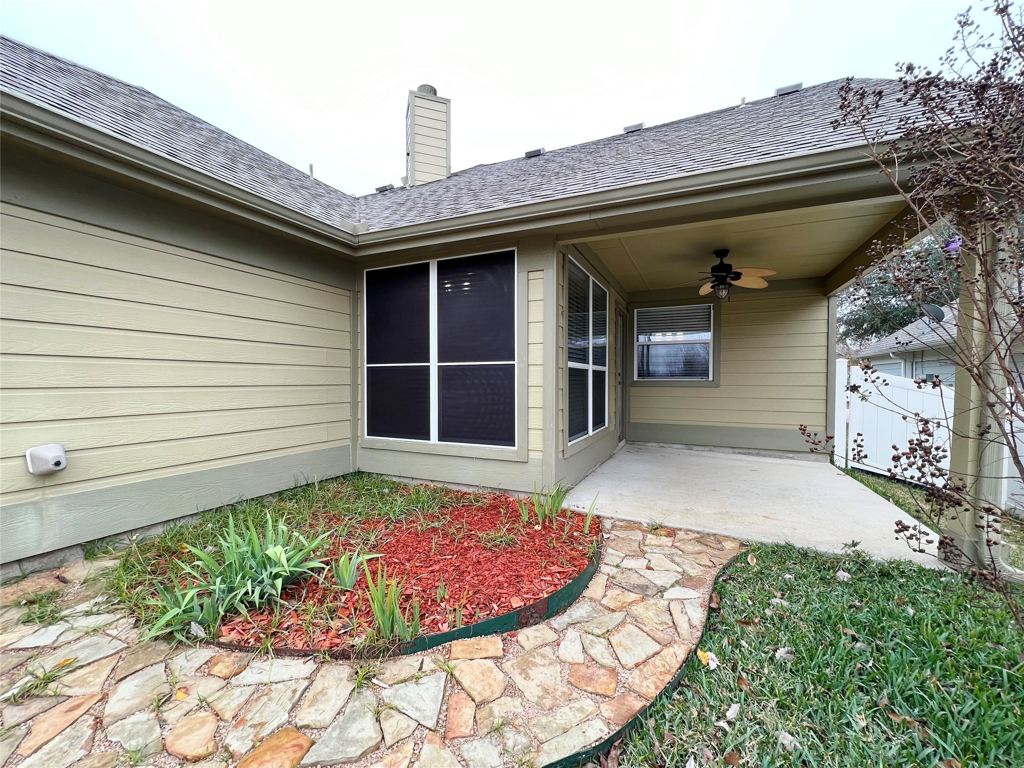 424 Creekside Drive