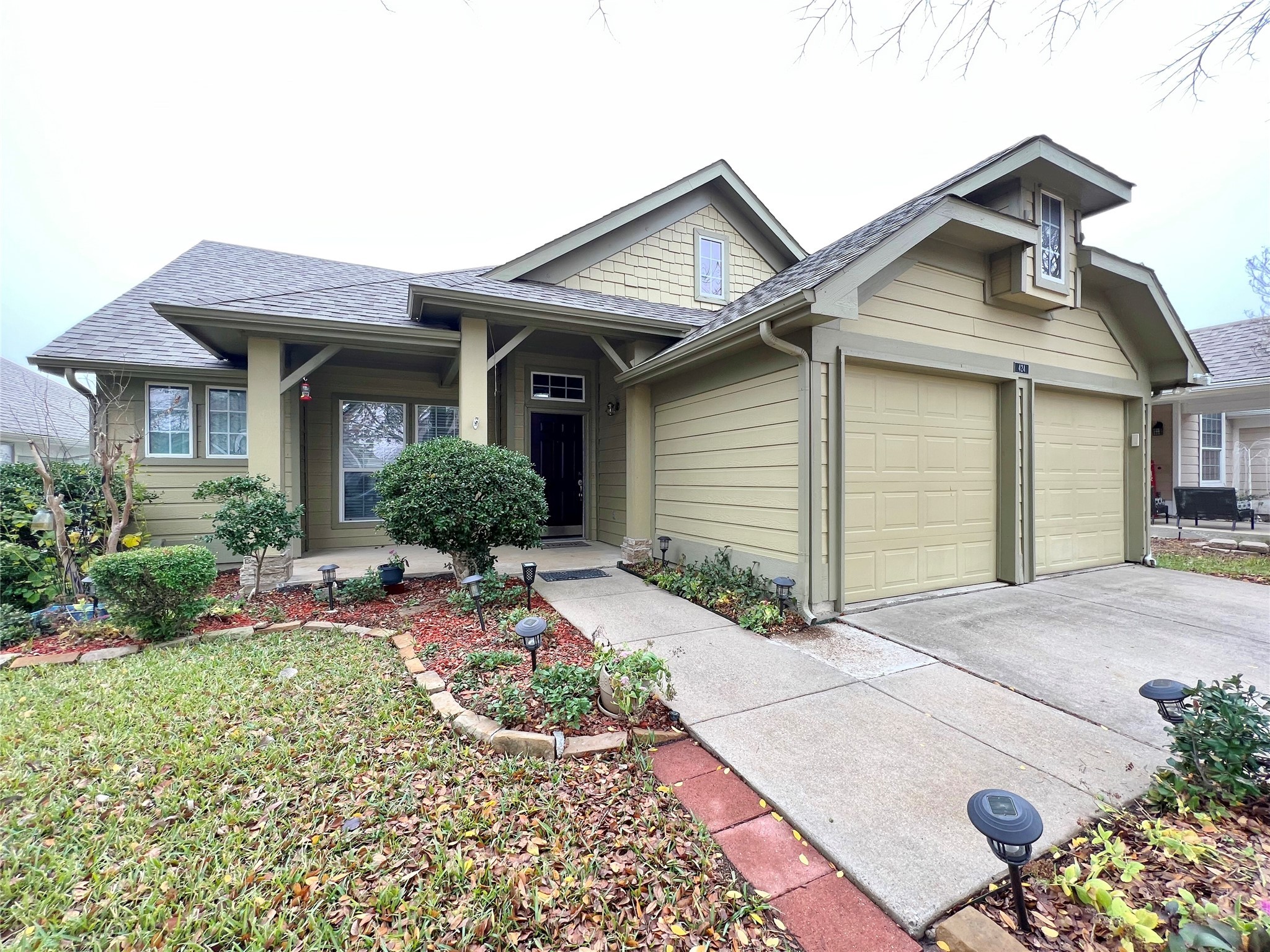 424 Creekside Drive